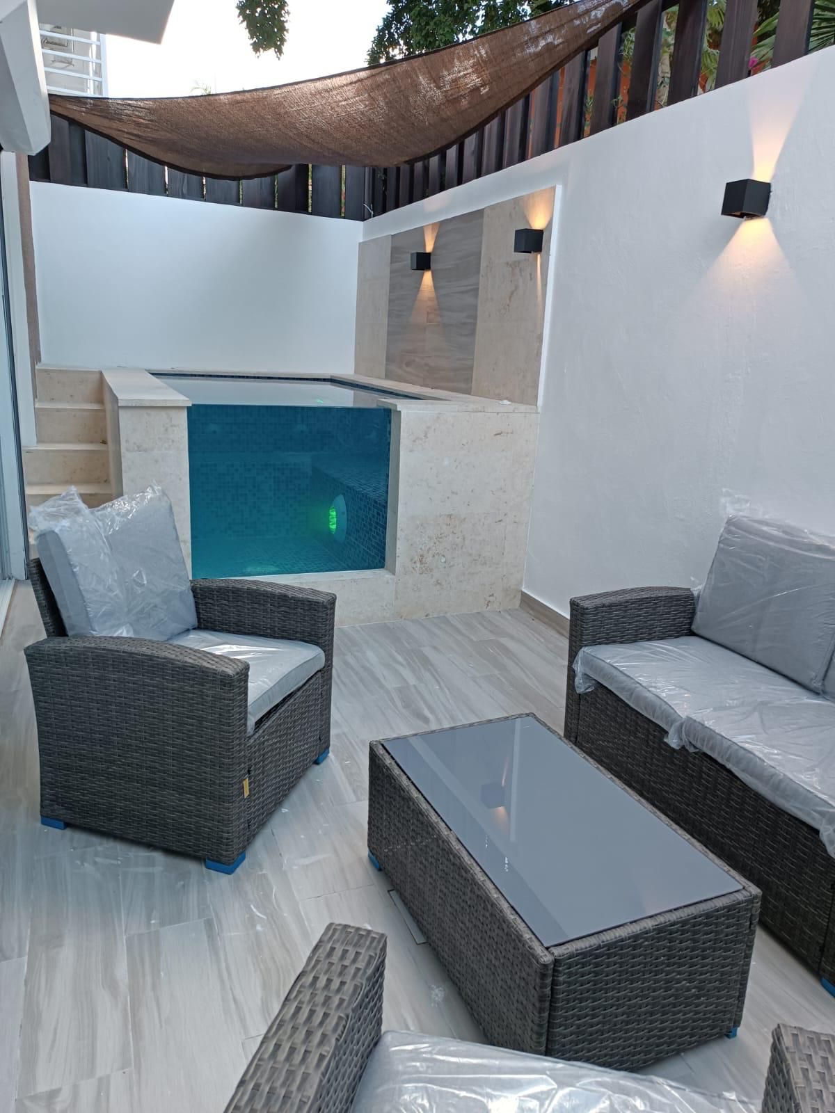 Outdoor lounge with plunge pool