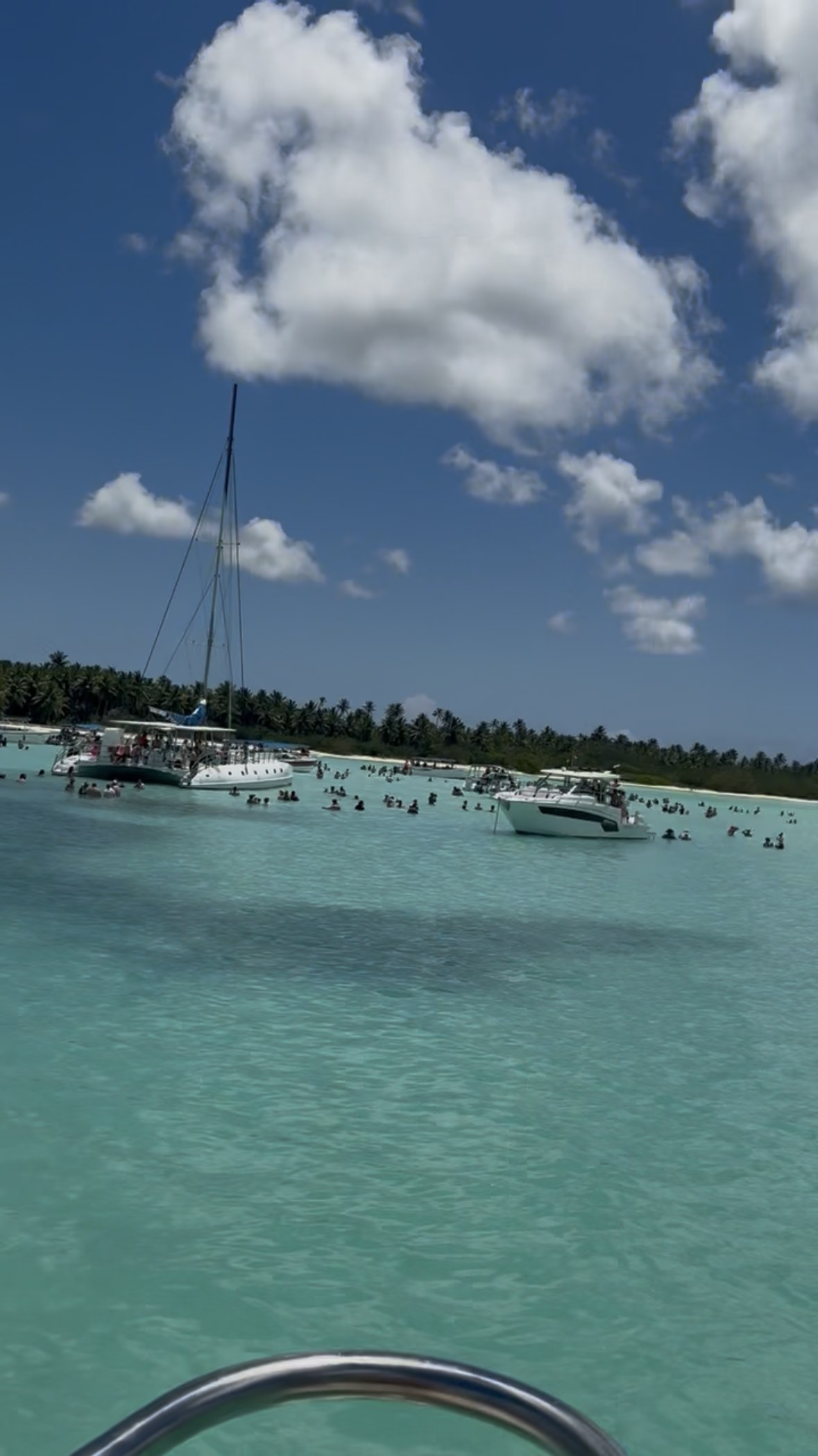 Boats at the Saona sandbar
